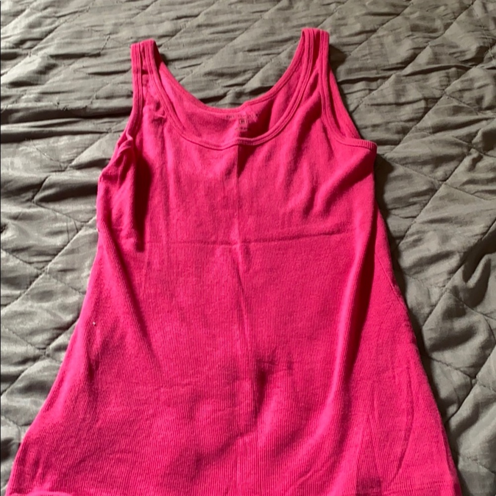 Pink tank top